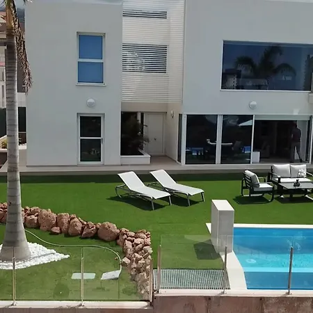 Luxury - Oasis Tucan ***** * 阿德耶