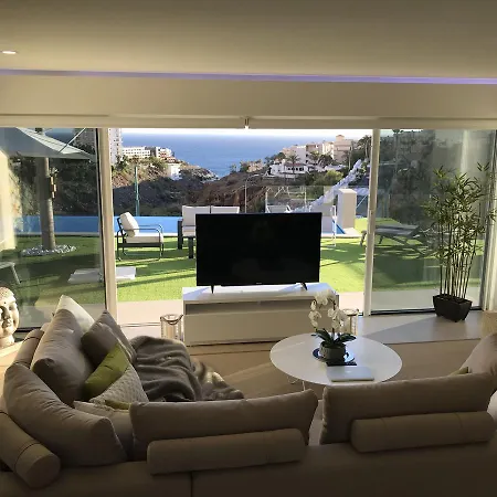 Luxury - Oasis Tucan ***** * 阿德耶