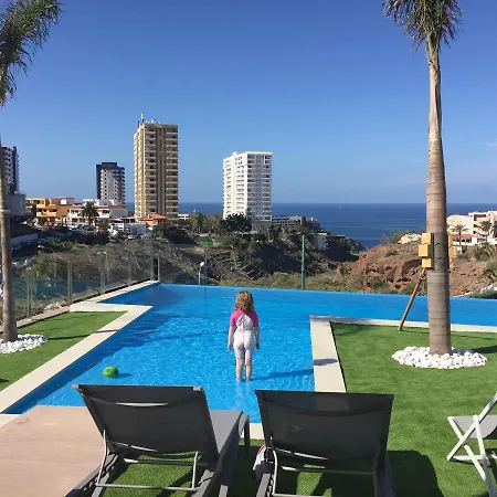 Luxury - Oasis Tucan ***** 아데제
